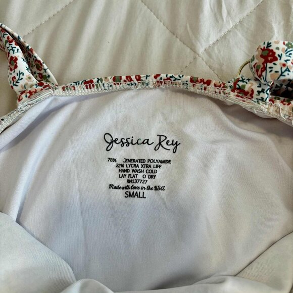 Jessica Rey Grace in Petite Garden One Piece Size Small - Picture 6 of 11